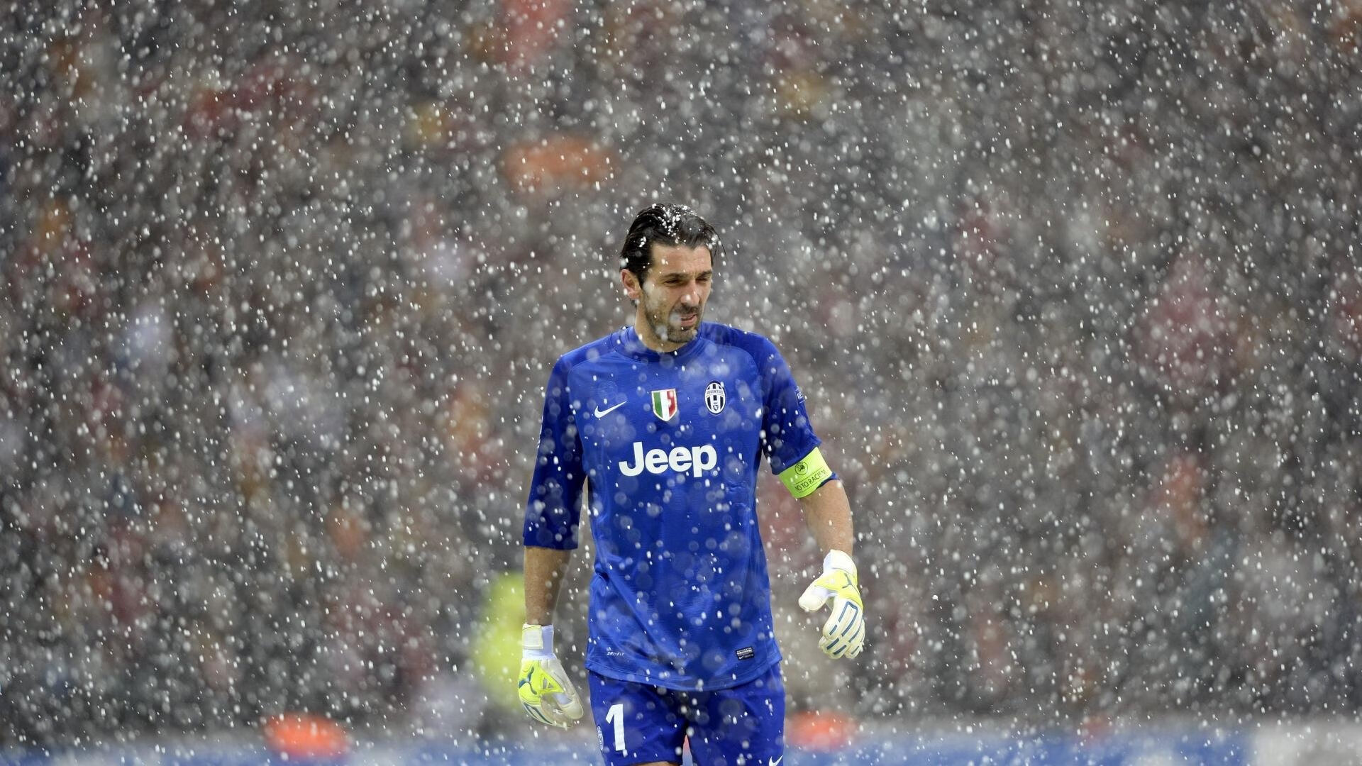 开云ios下载-比赛战况：名将郑重挑战新晋黑马